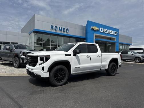 2025 GMC Sierra 1500 Elevation