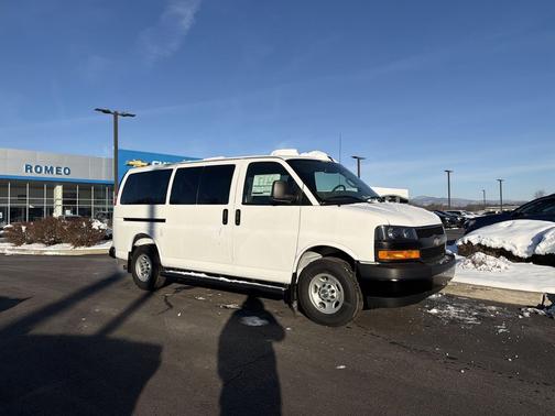 2025 Chevrolet Express 3500 RWD 3500 Regular Wheelbase LS