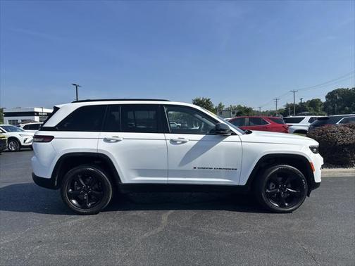 2023 Jeep Grand Cherokee Altitude