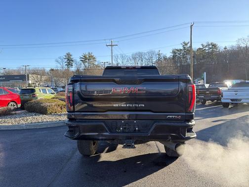 2024 GMC Sierra 2500 AT4