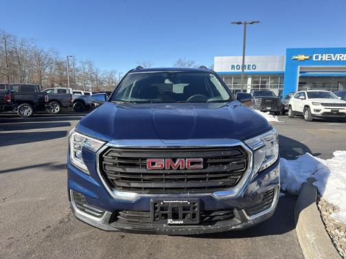2022 GMC Terrain SLE