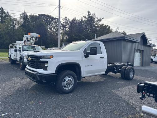 2025 Chevrolet Silverado 3500 WT