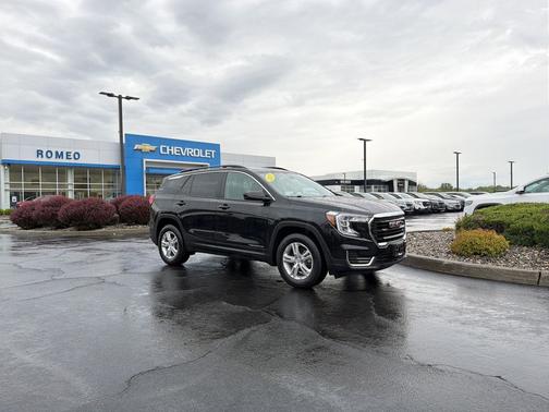 Ebony Twilight Metallic 2024 GMC Terrain SLE