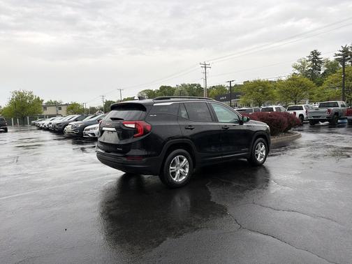 Ebony Twilight Metallic 2024 GMC Terrain SLE