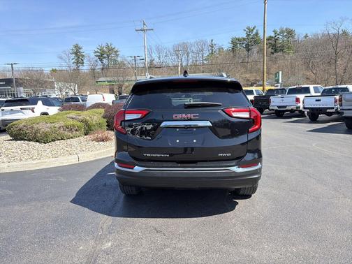 Ebony Twilight Metallic 2022 GMC Terrain SLT