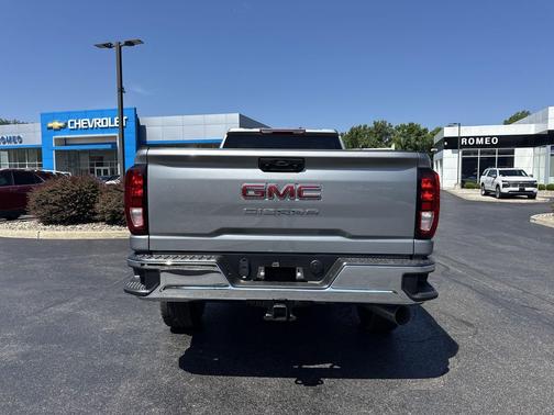 2025 GMC Sierra 2500 Base