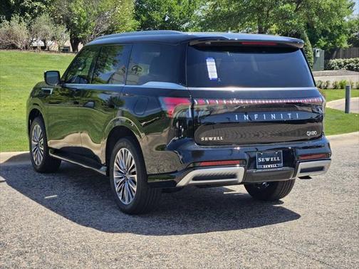 2025 INFINITI QX80 Luxe