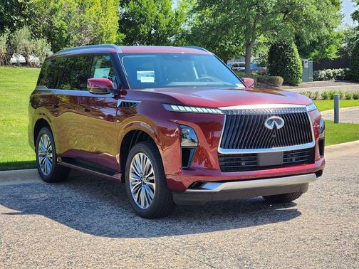2025 INFINITI QX80 Luxe