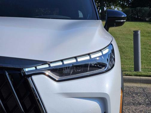 2026 INFINITI QX60 Base