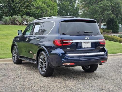 2024 INFINITI QX80 SENSORY AWD