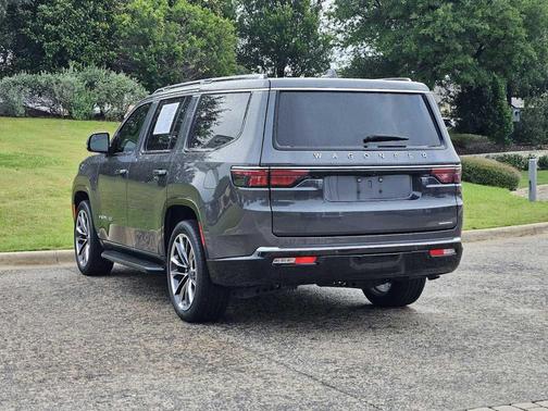 Baltic Gray Metallic Clearcoat 2022 Jeep Wagoneer Series II 4x2