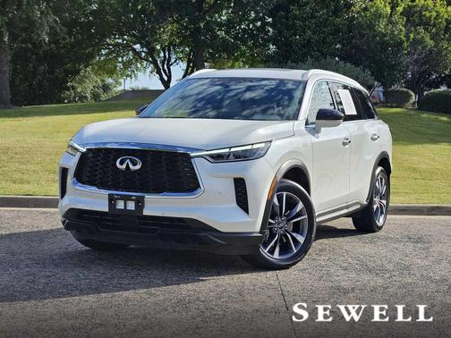 Majestic White 2024 INFINITI QX60 Luxe