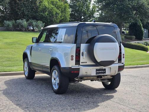 2020 Land Rover Defender 110 First Edition