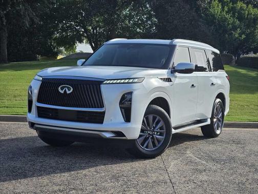2025 INFINITI QX80 PURE