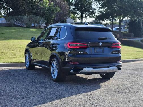 Black Sapphire Metallic 2021 BMW X5 xDrive40i