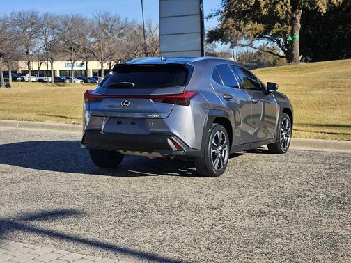 2021 Lexus UX 200 Base