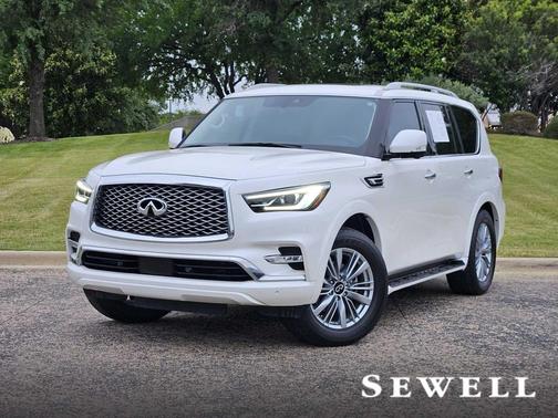 Moonstone White 2022 INFINITI QX80 Luxe