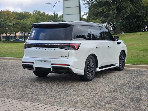 2026 INFINITI QX80 AUTOGRAPH AWD