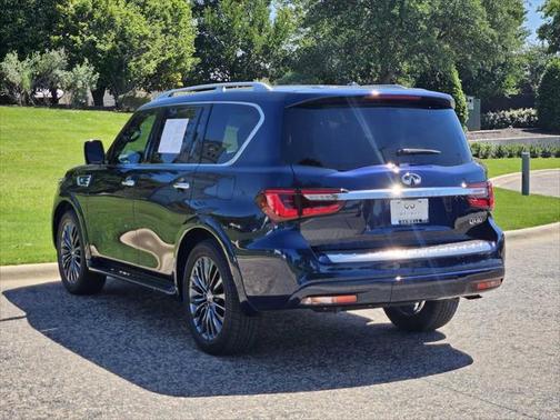 2023 INFINITI QX80 SENSORY