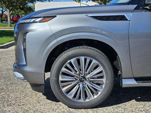 2025 INFINITI QX80 SENSORY AWD