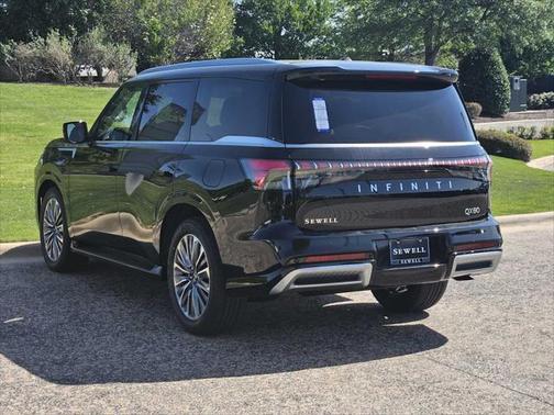 2025 INFINITI QX80 Luxe