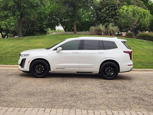 2021 Cadillac XT6 Luxury FWD