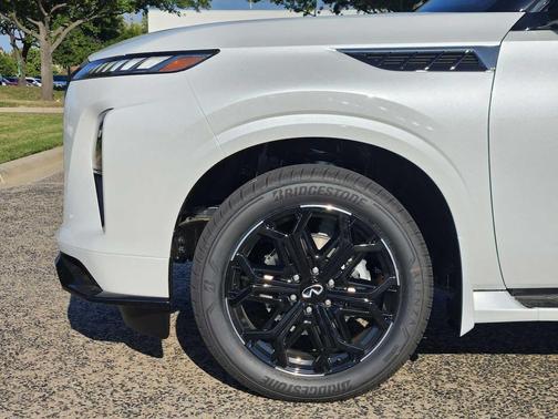 2026 INFINITI QX80 SPORT