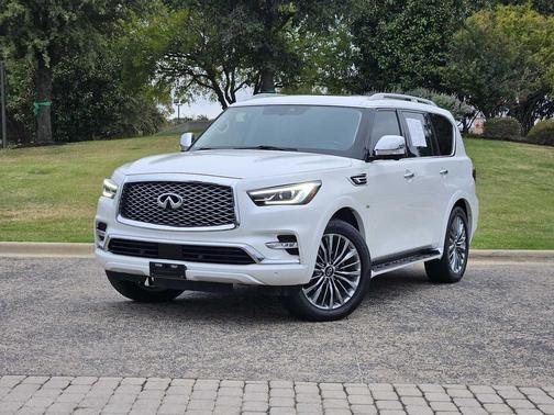 2019 INFINITI QX80 Luxe