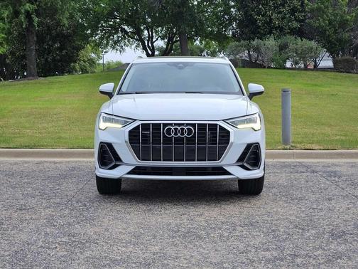 Glacier White Metallic 2022 Audi Q3 45 S line Premium Plus