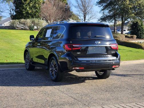 2024 INFINITI QX80 SENSORY AWD