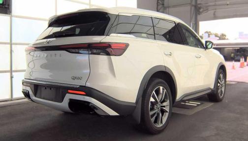 Majestic White 2023 INFINITI QX60 Luxe