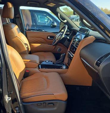 2024 INFINITI QX80 SENSORY AWD