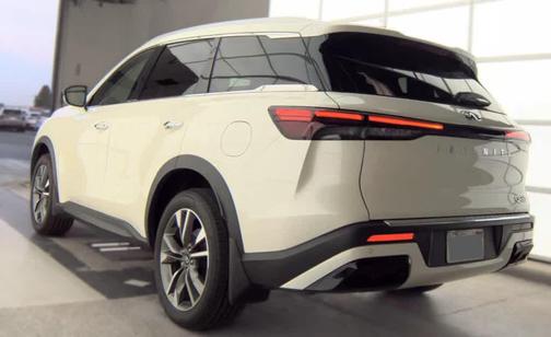 Majestic White 2023 INFINITI QX60 Luxe