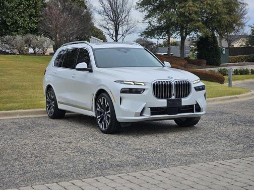 2025 BMW X7 xDrive40i
