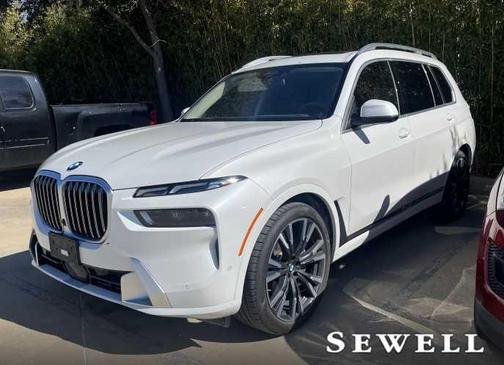 2025 BMW X7 xDrive40i