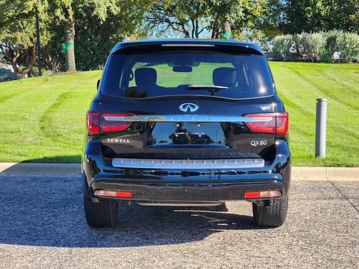 2020 INFINITI QX80 Luxe
