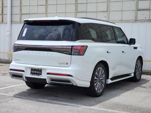 2025 INFINITI QX80 SENSORY AWD