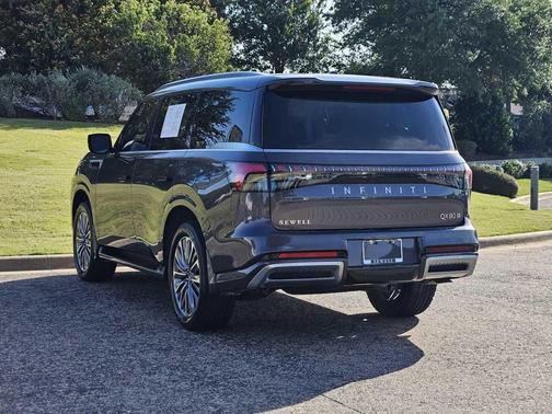 Anthracite Gray 2026 INFINITI QX80 Luxe