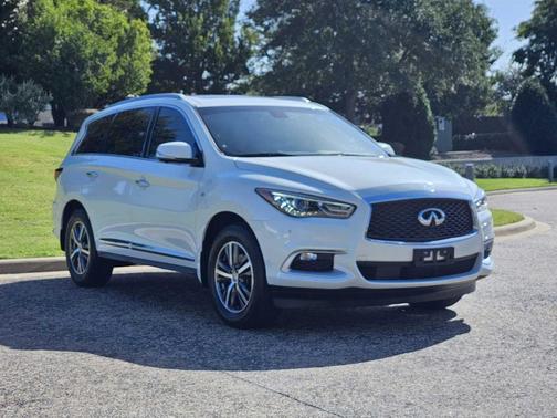 2016 INFINITI QX60 Base