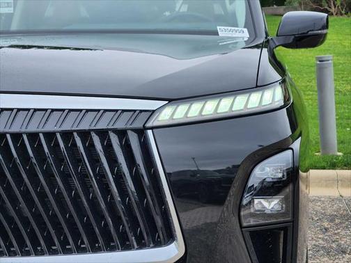 2025 INFINITI QX80 SENSORY AWD