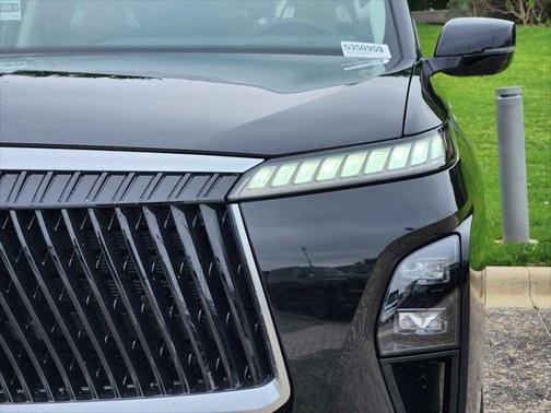 2025 INFINITI QX80 SENSORY AWD