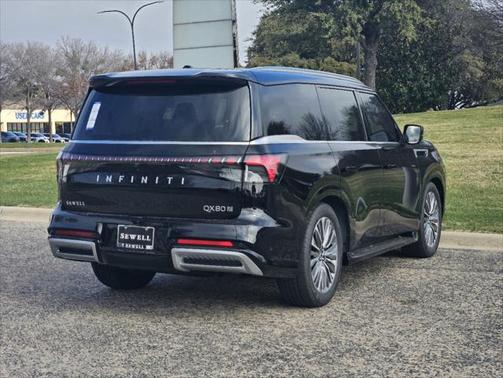 2025 INFINITI QX80 Luxe