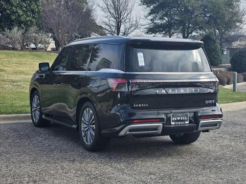 2025 INFINITI QX80 Luxe