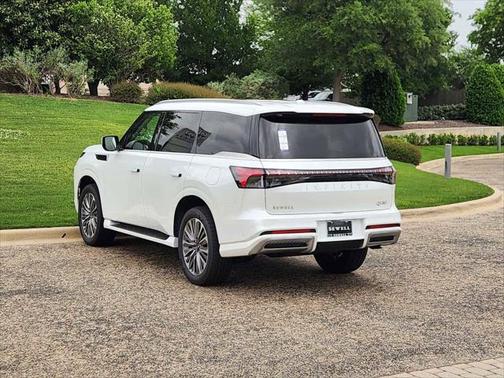 2025 INFINITI QX80 Luxe