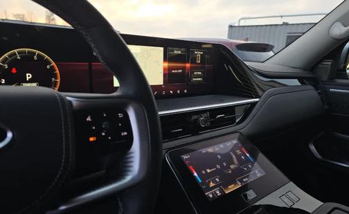 2025 INFINITI QX80 SENSORY AWD