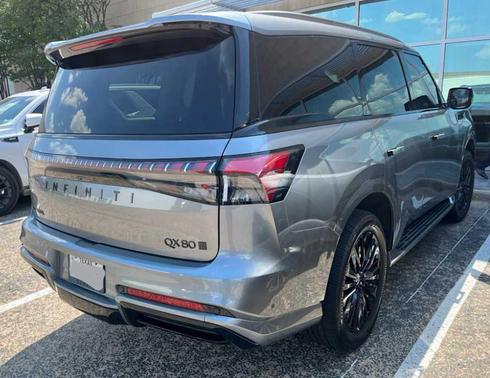 2025 INFINITI QX80 SENSORY AWD