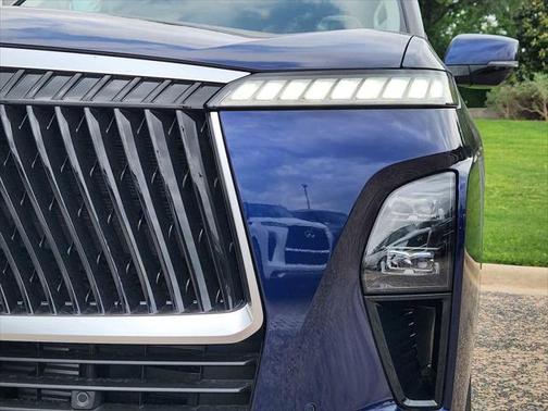 2025 INFINITI QX80 SENSORY AWD