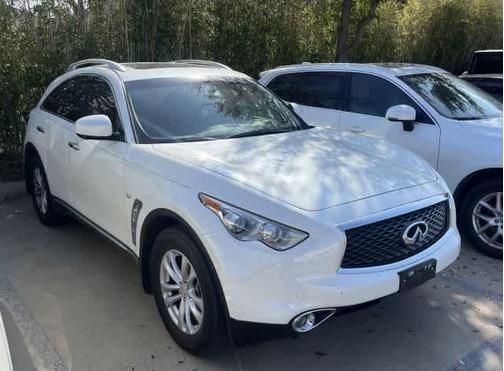 2017 INFINITI QX70 Base