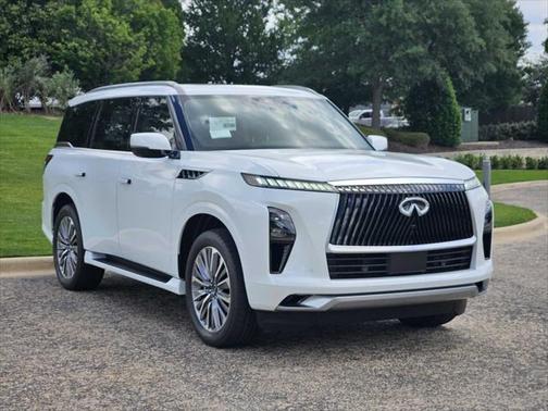 2025 INFINITI QX80 Luxe