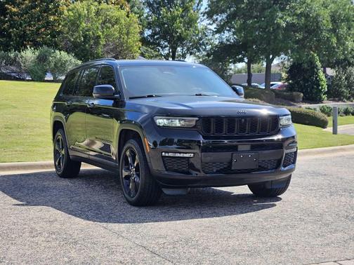 Diamond Black Crystal Pearlcoat 2023 Jeep Grand Cherokee L Limited